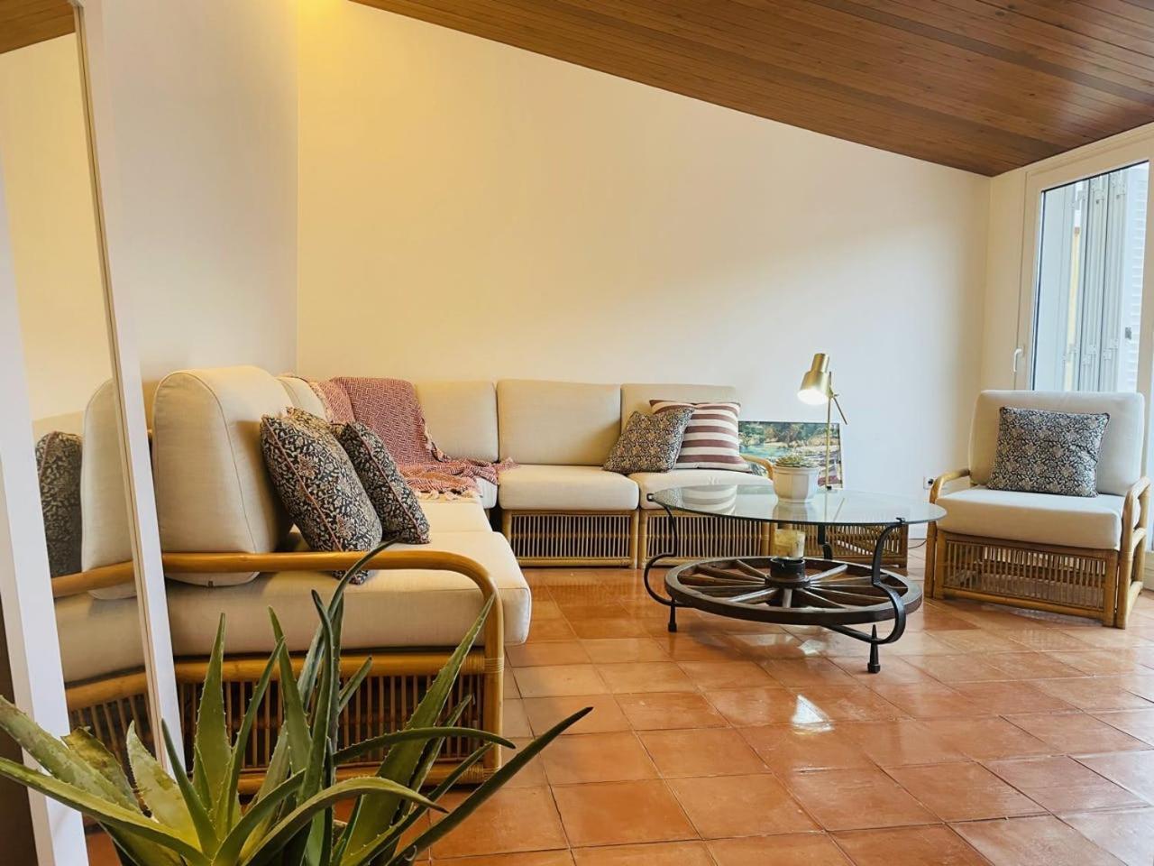 Tamariu Platja - Penthouse On Passeig Del Mar. Apartment Exterior photo